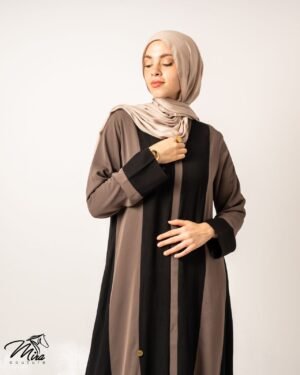 Cocoa in black abaya model