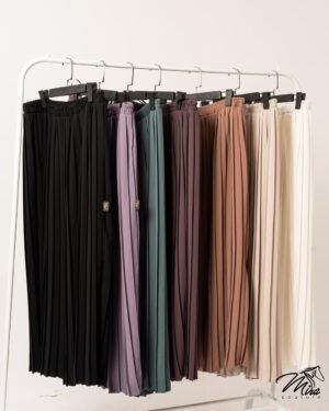 Crepe pleated skirt